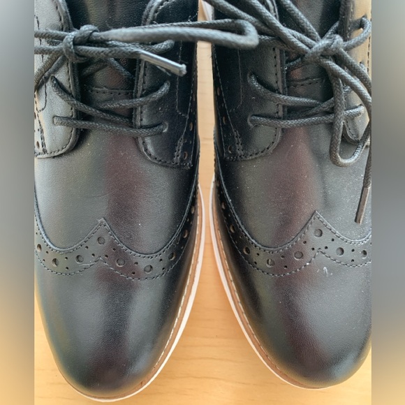 Cole Haan - Women’s Black-Optic White OriginalGrand Wingtip Oxford Shoes (7) - Picture 2 of 7